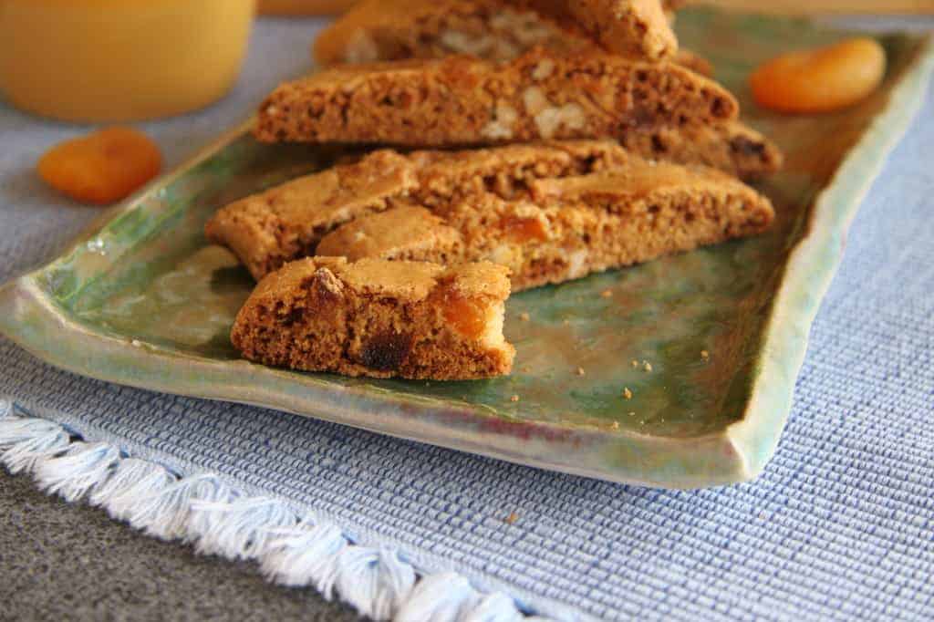 apricot biscotti