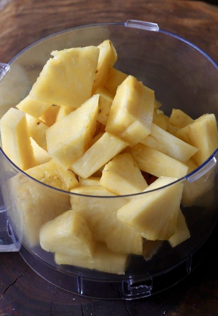 pineapple chunks in food process for fresh pineapple jam