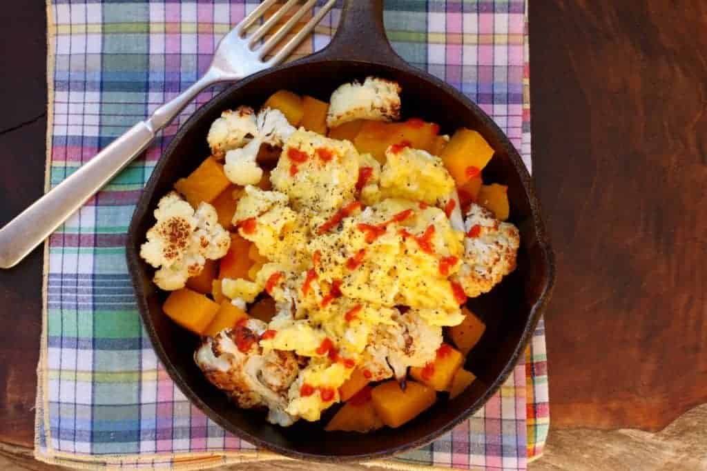 cast iron skillet with Cauliflower Squash Breakfast Skillet |www.LiveBest.info