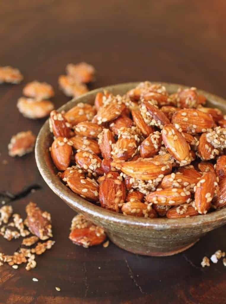 Salted Honey Sesame Almonds Recipe | Sweet and salty kinda sums me up. How about you? www.LiveBest.info