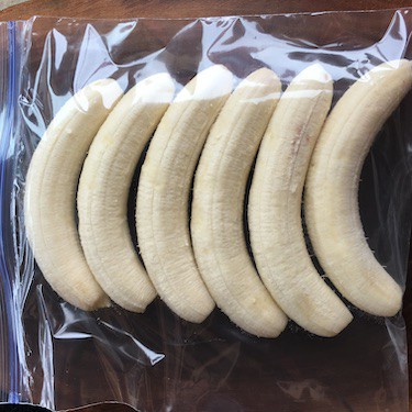 To freeze bananas, nest in a bg. 